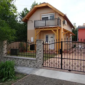  Apartman Marinica Ii.