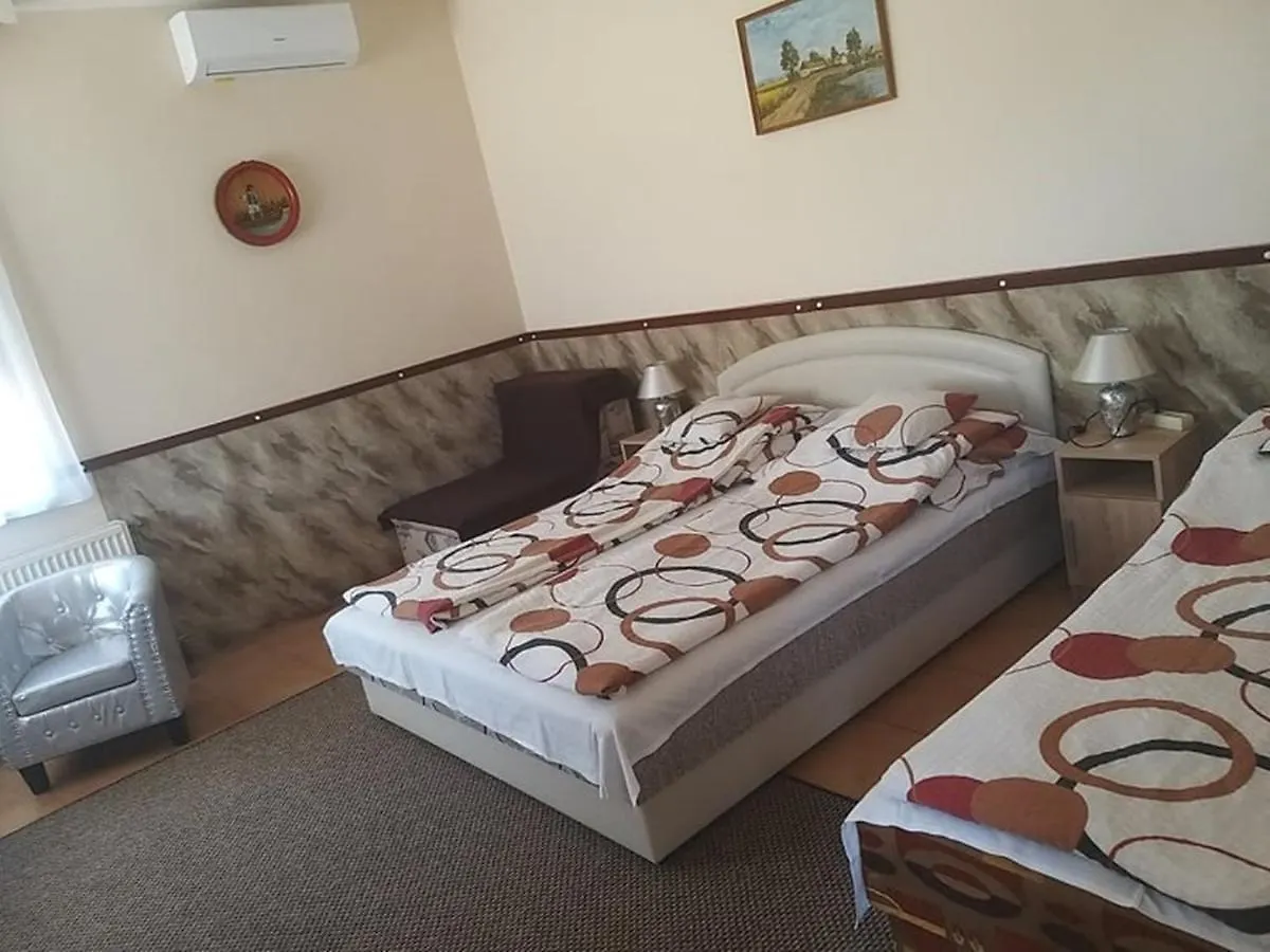 Garden Apartmanház 2 Hajdúszoboszló